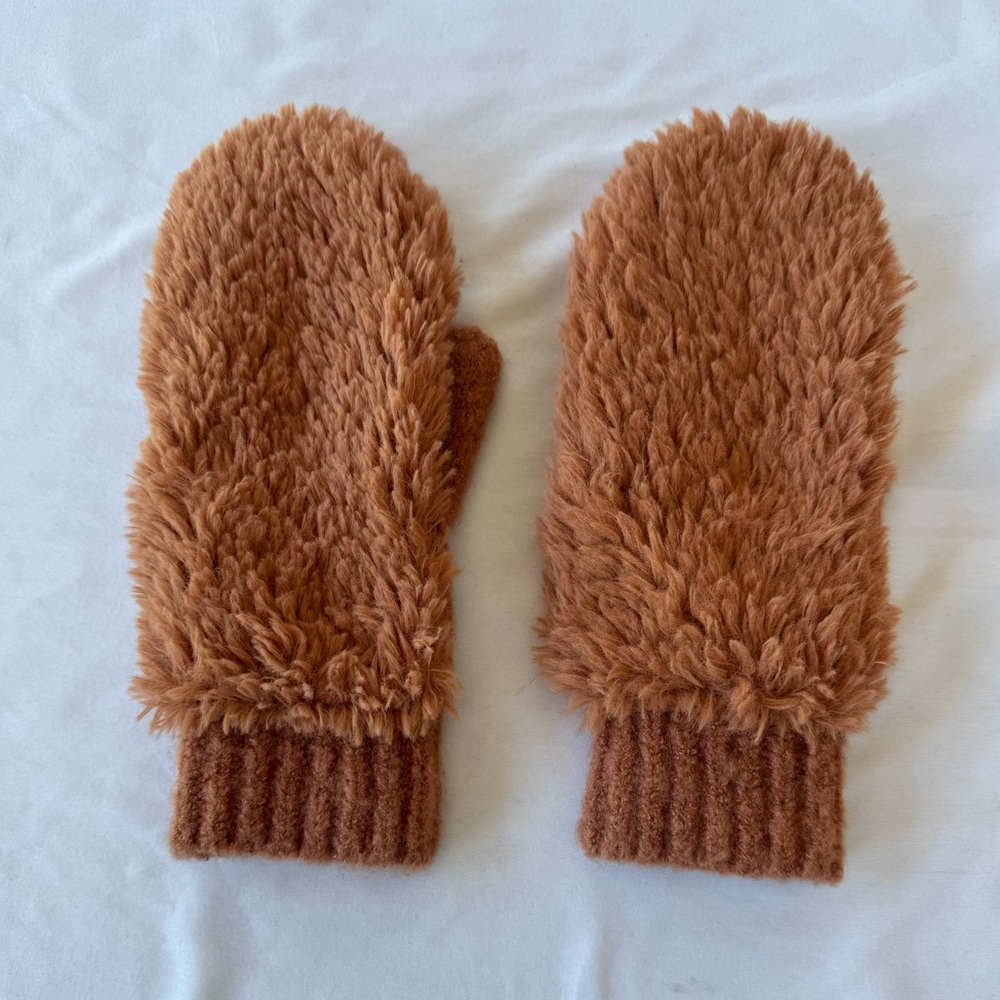 Aerie Fluffy Sherpa Knit Mittens Natural Color Adult One Size